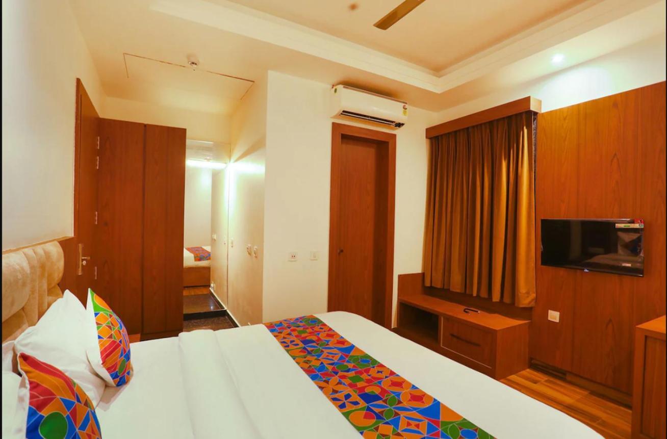 Hotel Swarn Bhoomi Kanpur Exterior foto